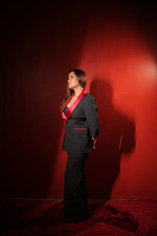The_Alpha_Women_Blazer_Set_Black_And_Red